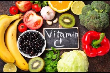 Vitamin C Deficiency: विटामिन सी की कमी से शरीर में हो सकती हैं कई समस्याएं