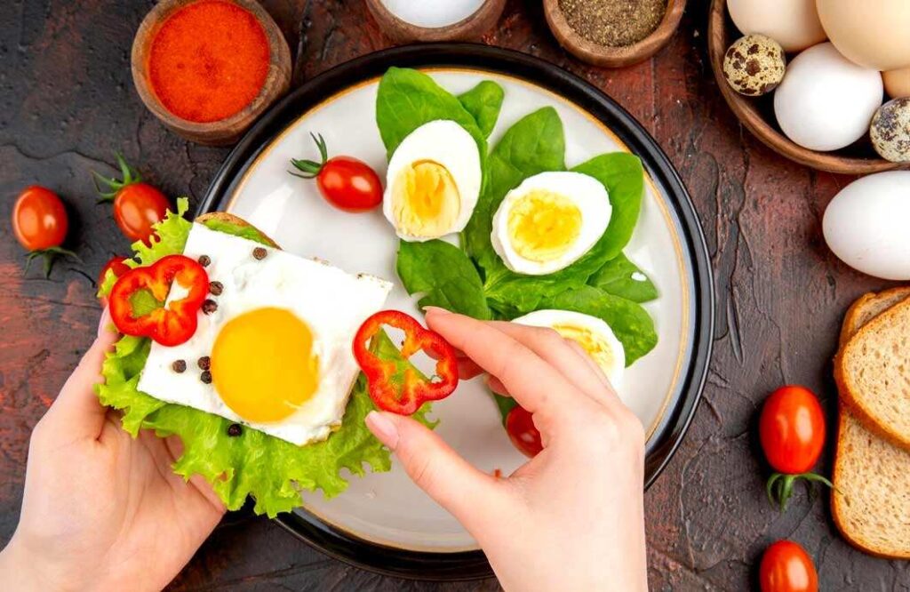 How To Eat Eggs for Muscle Gain in Hindi