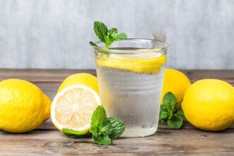 Lemon honey water benefits