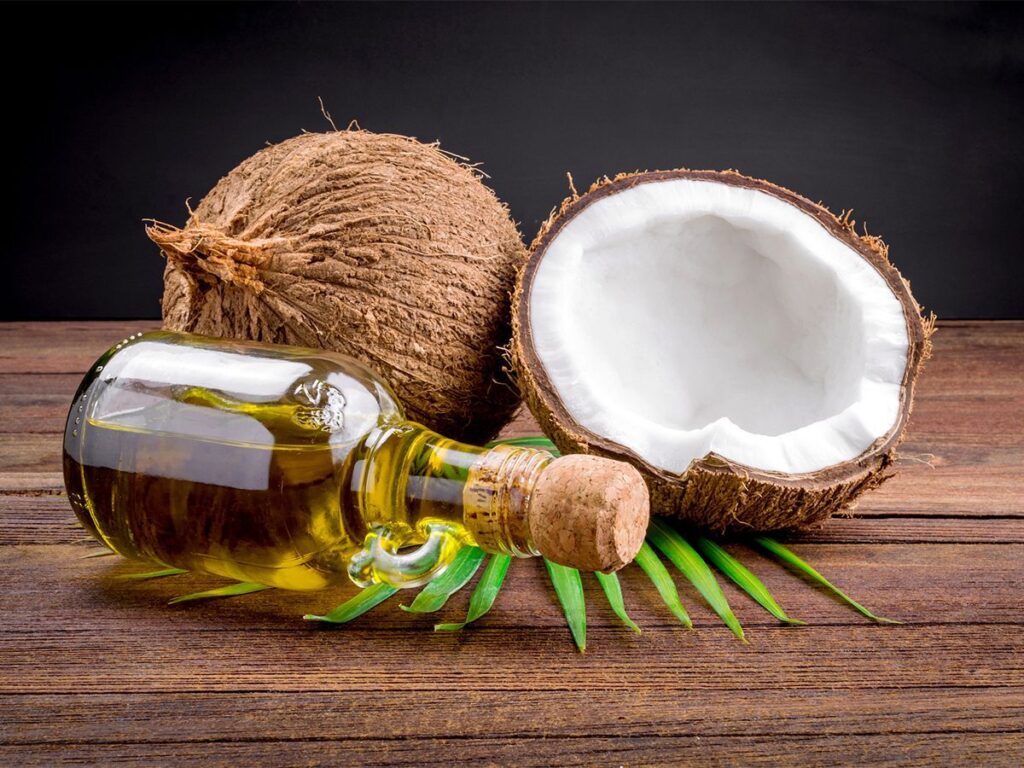 चेहरा साफ करने के लिए नारियल तेल कैसे लगाएं?
